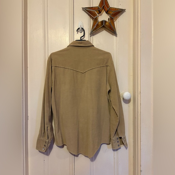 Vintage light brown corduroy shirt - Picture 2 of 11